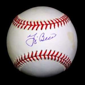  Yogi Berra Signed Autographed Oml Baseball Ball Jsa 