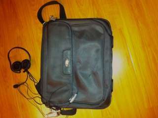 Compaq Presario V2000 14 black laptop USED + Targus Case + Headphones 
