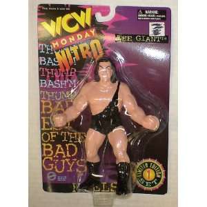  Wcw Monday Nitro the Giant Figure: Toys & Games
