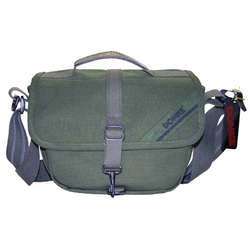   this lightweight shoulder bag is great when you re traveling light the