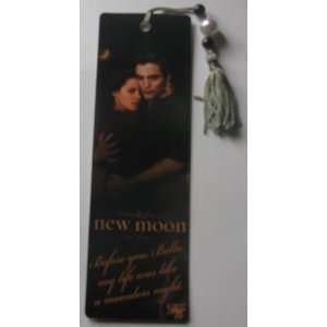  Twilight New Moon Edward and Bella Embracing Bookmark with 