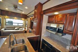 There is no need to pay more for a New 2012 Columbus 365RL Fifth Wheel 