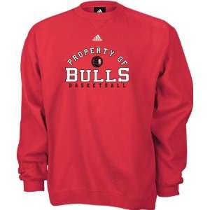   Bulls Property One Fleece Crewneck Sweatshirt: Sports & Outdoors