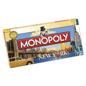  Monopoly Games   New York City 2009 Toys & Games