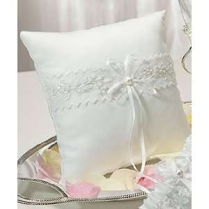  White Ring Bearer Pillow   Sweet Art