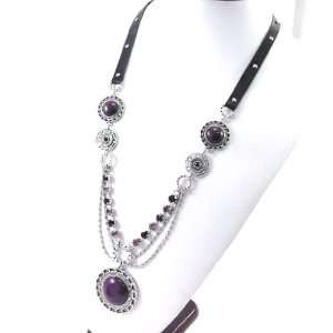   Double length necklace of french touch Clarisse purple. Jewelry