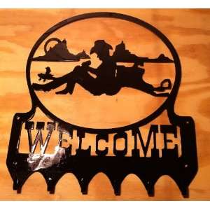   Welcome Sign Key Coat Hanger Hook 16 X 18 Inches 