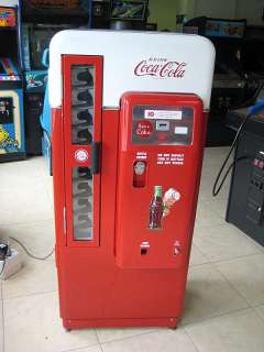   1950s Coca Cola Vending Machine . Cavalier 72 Restored coke  
