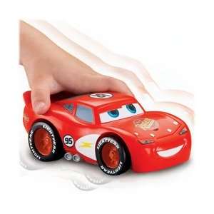   Pixar Cars Shake N Go   Lightning McQueen Piston Cup Toys & Games