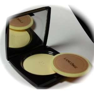   Pressed Powder in Correcteur Full Size Retail Compact in Box Beauty