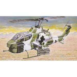   72 AH 1 Super Cobra (Plastic Model Helicopter) Toys & Games