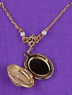 Signed 1928 Victorian Revival Locket Necklace in Original Hard Shell 