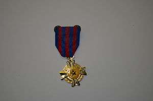 z147 Harardous Service Medal US made Original Vietnam  