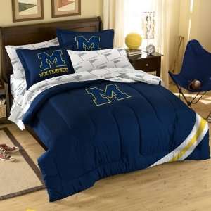 Michigan Wolverines UM NCAA Full Embroidered Comforter 