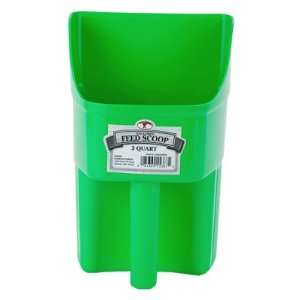 Miller Mfg Co 153874 Enclosed Plastic Feed Scoop 3 Quart, Lime Green 