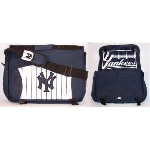  New York Yankees Messenger Bag 