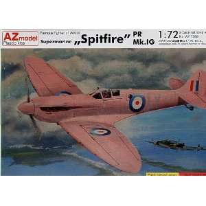   Spitfire PR Mk IG WWII Fighter (Plastic Models): Toys & Games