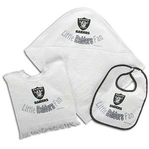   McArthur Infants Baby Set   Hooded Towel & Bibs: Sports & Outdoors