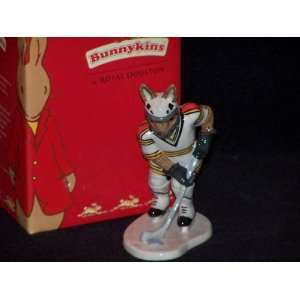 Royal Doulton Bunnykins Figurine Ice Hockey Player Db445:  