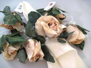 Napkin Rings Set of 6 White Large Dried Silk Like Fr Sh  