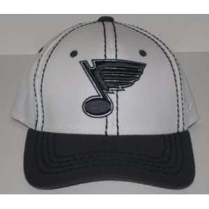  St. Louis Blues NHL Stitched Fitted Hat (S/M)