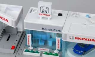 TOMICA TOWN Honda Dealer Battery Operated BUILDING NEW  
