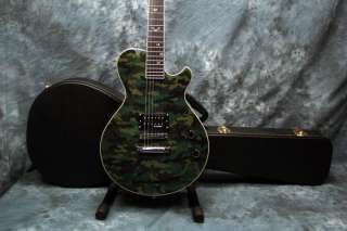   Case w/ BRAND NEW Michael Kelly Blake Shelton Patriot Electric Guitar