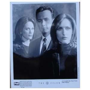 Annabeth Gish, Robert Patrick, & Gillian Anderson 2001 The X Files 