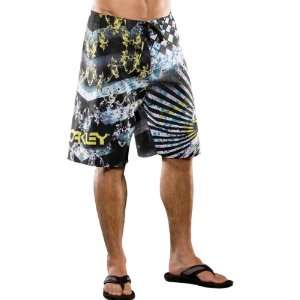 Oakley Frogyle Mens Boardshort Beach Swimming Shorts   Sulfur / Size 